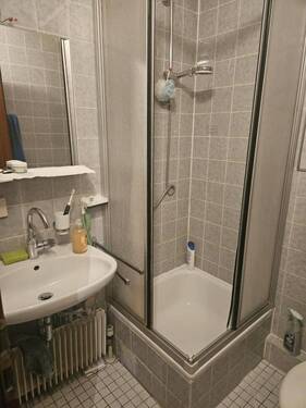 Bad - Etagenwohnung mit 60,00 m² in Würzburg zur Miete