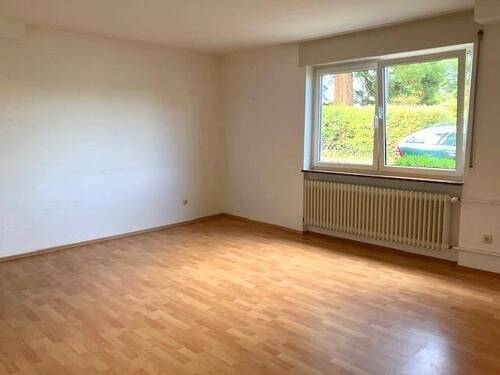 Schlafzimmer - Einfamilienhaus mit 178,30 m² in Taunusstein zum Kaufen