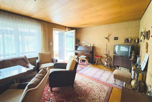 Wohnzimmer EG - 5 Zimmer Einfamilienhaus zum Kaufen in Stuttgart