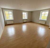 Gepflegte Wohnung mit einem Schlafzimmer und PKW-Stellplatz in Losheim direkt zu vermieten!