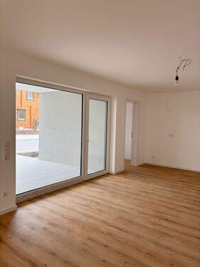 .. hell und einladend ! - Wohnen im Neubau mit sonnigem Balkon und Aussicht in Gerolzhofen !