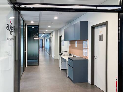Hall.jpg - 