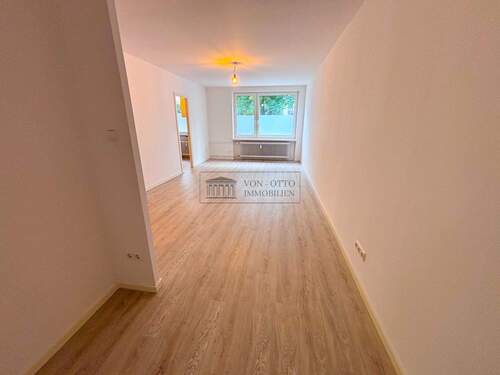 Halbes Zimmer - 1 Zimmer Etagenwohnung zum Kaufen in Hamburg