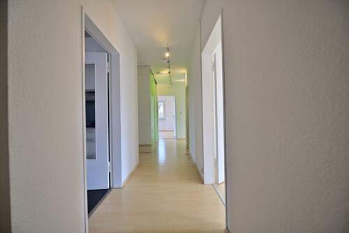 Flur - 4 Zimmer Etagenwohnung zur Miete in Schwabach