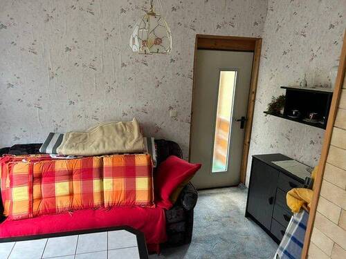 f5b77817-7ea7-4d11-b7f9-0de60accf792.jpg - 