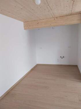 Küche - Etagenwohnung mit 118,00 m&sup2; in Geisenhausen zur Miete