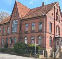 Verkaufsangebot für ein historisches Hofgut, ca. 450 m² Wohnfläche, 4 WE zzgl. Stallungen, eigenes Grundstück von ca. 2.938 m² in 31167 Schlewecke - Bockenem