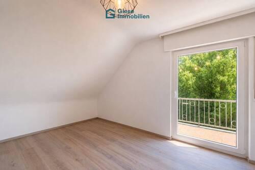 Zimmer - 3 Zimmer Etagenwohnung zum Kaufen in Stuttgart