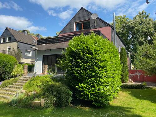 Rückansicht - Gemütlichkeit trifft auf Geräumigkeit in DU- Wanheimerort