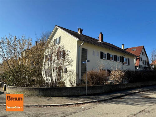 2-3 Fam.-Wohnhaus, VS-S - 