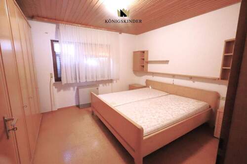 Platz genug im Schlafzimmer. - 