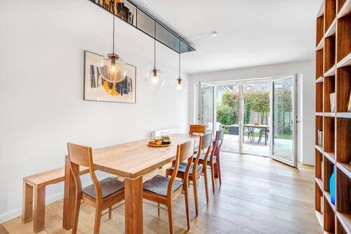 Offener Essbereich. Großzügiges Raumkonzept. - 8 Zimmer Einfamilienhaus in Grünwald