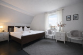 Schlafzimmer 1. OG - 
