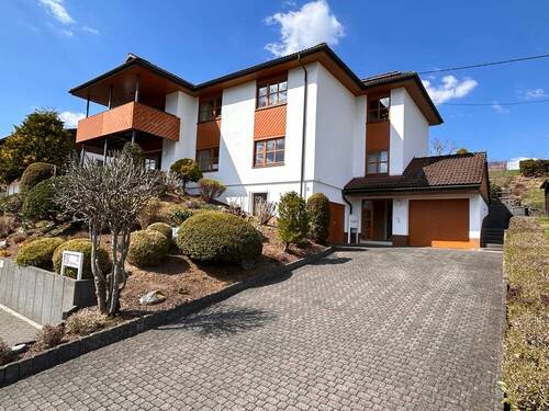 Straßenansicht - 3 Zimmer Mehrfamilienhaus, Wohnhaus zum Kaufen in Willmenrod