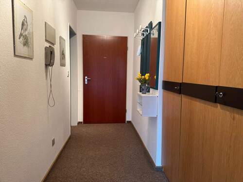 Flur - 1 Zimmer Etagenwohnung zum Kaufen in Baiersbronn