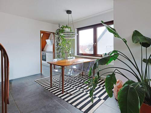 Heller Essbereich neben der Küche - 3 Zimmer Etagenwohnung in Leinfelden-Echterdingen