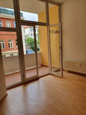 Wohnen - Zentrumsnahe 3-Raum-Wohnung mit Balkon