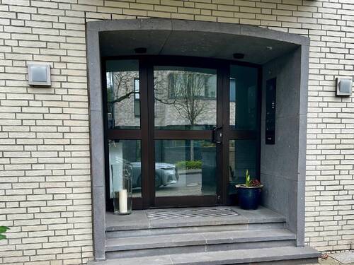 Eingangsbereich - 4 Zimmer Etagenwohnung zum Kaufen in Düsseldorf