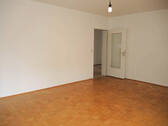 Wohnzimmer - 4 Zimmer Etagenwohnung in Bad Brückenau
