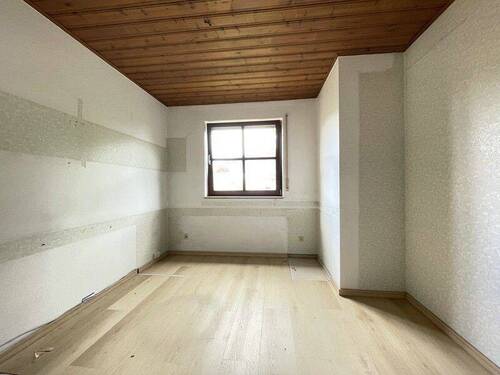 Schlafen Bild 1 - 2 Zimmer Etagenwohnung in Rückersdorf
