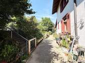 Zugang zum Haus - 7 Zimmer Einfamilienhaus in Immendingen