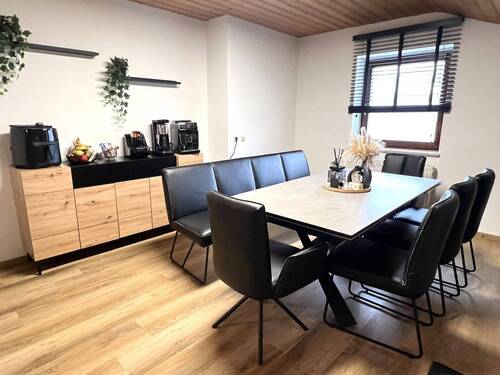 Platz für Esstisch.jpeg - 3 Zimmer Etagenwohnung in Burggen