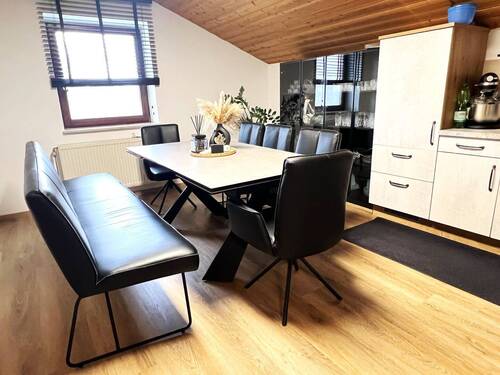 Wohnküche.jpeg - Etagenwohnung mit 98,00 m&sup2; in Burggen zur Miete