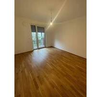 Helle 2-Zimmer mit gr. Balkon und EBK - Stein