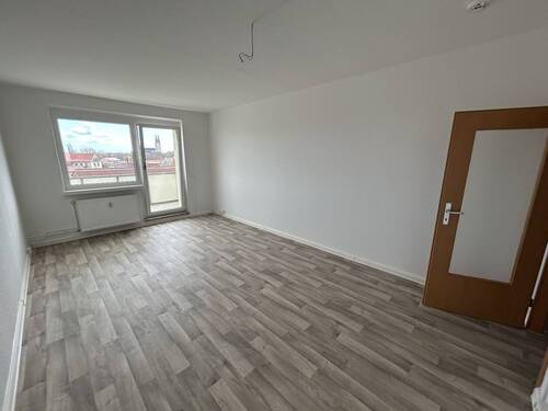 Wohnzimmer - 3 Zimmer Etagenwohnung zur Miete in Halberstadt