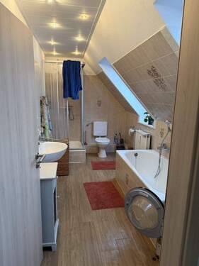 Badezimmer - Etagenwohnung mit 68,00 m&sup2; in Norderstedt zur Miete