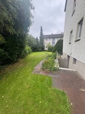 Außenansicht Garten.JPG - Etagenwohnung mit 81,60 m&sup2; in Bielefeld zum Kaufen