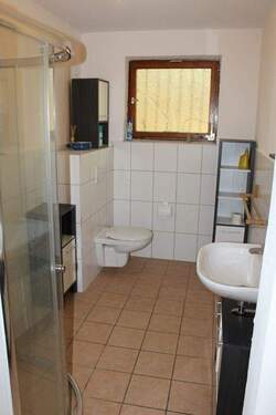 Gemeinschaftsdusche Gebäude II.JPG - 