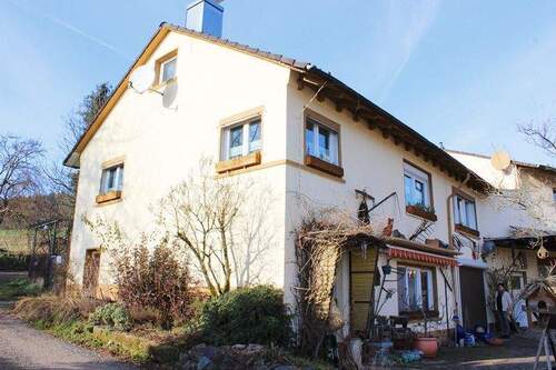 Frontseitenansicht Gebäude I.JPG - 