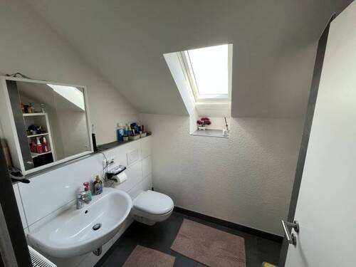 Bad - Etagenwohnung mit 47,40 m&sup2; in Hanau zur Miete