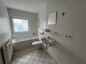 Badezimmer.jpg - Etagenwohnung mit 40,00 m&sup2; in Chemnitz zur Miete