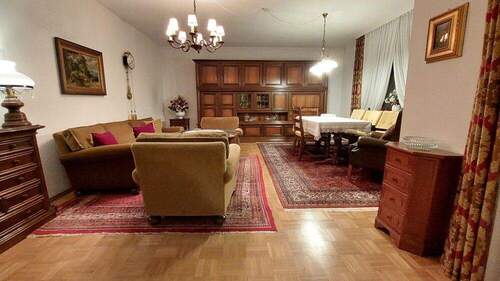 großes Wohnzimmer - Etagenwohnung mit 90,30 m² in Bensheim zum Kaufen