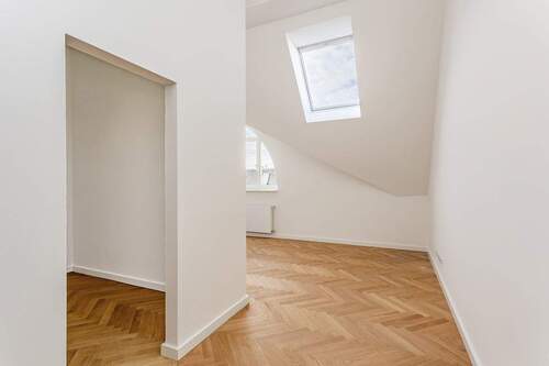 Schlafzimmer mit Ankleide - 