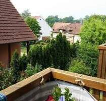 Ruhige 3 Zi- Wohnung mit Sonnenbalkon in Fröhstockheim. Sehr gute ruhige Lage im Neubaugebiet. Nur 3 Km von Kitzingen + Iphofen entfernt:-) - Rödelsee