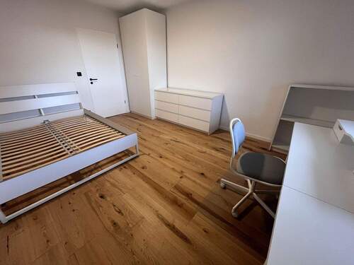 Schlafzimmer vom Fenster aus - 