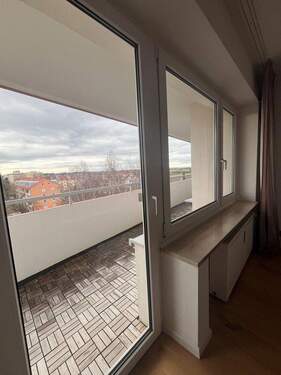 West-Balkon Wohn-/Schlafzimmer - 