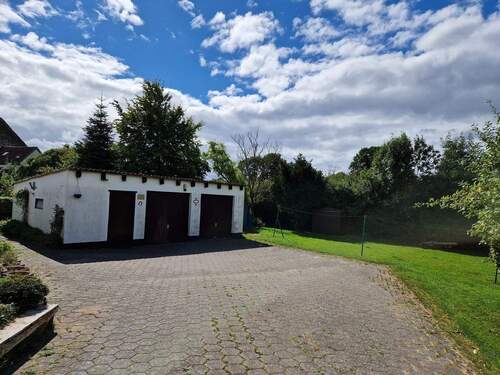 Nebengebäude - Einfamilienhaus mit 100,00 m&sup2; in Bosau zum Kaufen