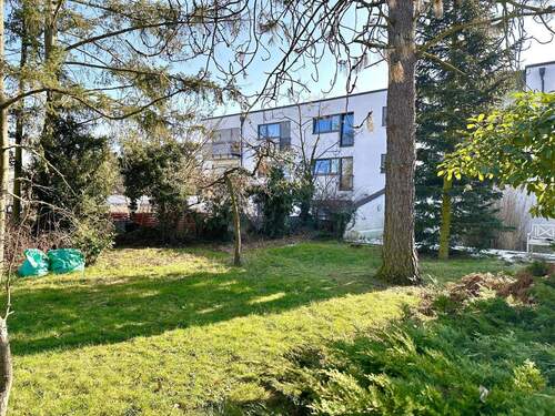 Garten - Mehrfamilienhaus, Wohnhaus mit 188,00 m&sup2; in Offenbach zum Kaufen