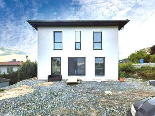 Außenansicht-Terrasse und Garten - 