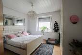 Schlafzimmer 1.Etage - 8 Zimmer Mehrfamilienhaus, Wohnhaus in Leverkusen
