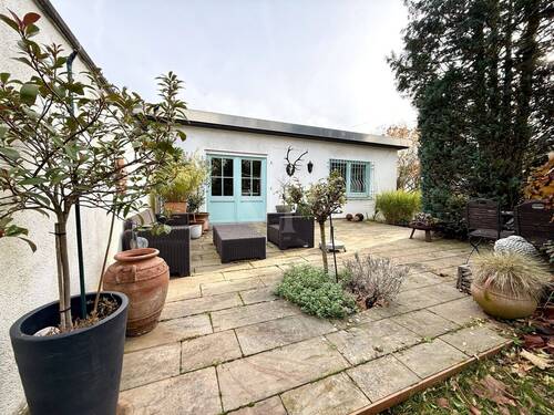 Ansicht I - 5 Zimmer Bungalow zum Kaufen in Kelkheim (Taunus)