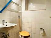 Gäste-WC im Keller - 