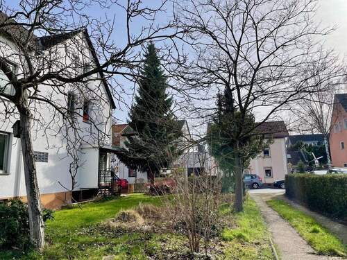 Garten mit Zufahrt - 