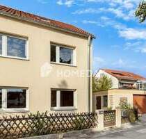 Ruhig gelegenes Reihenendhaus mit 3 Zimmern, Garage und viel Potenzial - Nürnberg Falkenheim