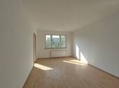 Wohnzimmer - 1 Zimmer Etagenwohnung zur Miete in Zeitz