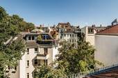 Blick in 2. Hof - 6 Zimmer Etagenwohnung in Berlin